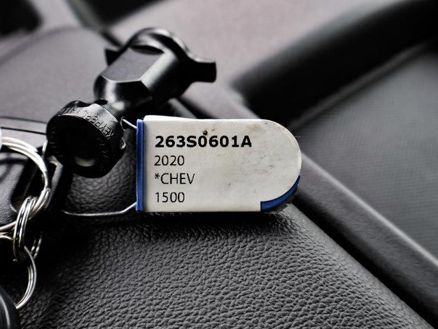 chevrolet Silverado 1500 2020 - 28