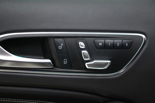 mercedes-benz GLA 2019 - 13