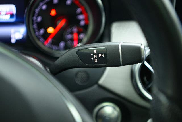 mercedes-benz GLA 2019 - 15