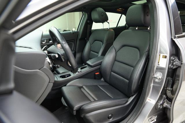 mercedes-benz GLA 2019 - 23