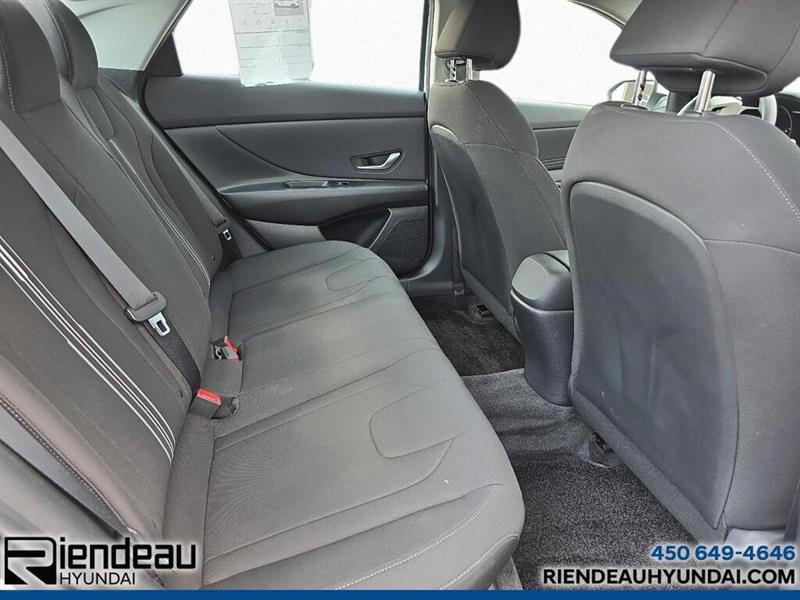 hyundai Elantra 2023 - 12