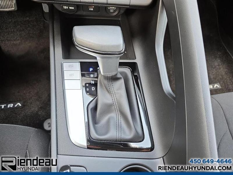 hyundai Elantra 2023 - 17