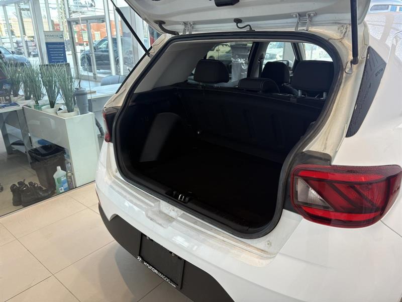 hyundai Venue 2022 - 17