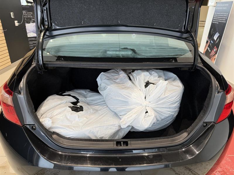 toyota Corolla 2019 - 17