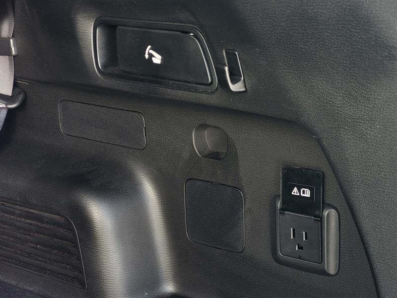 mitsubishi Outlander PHEV 2023 - 29