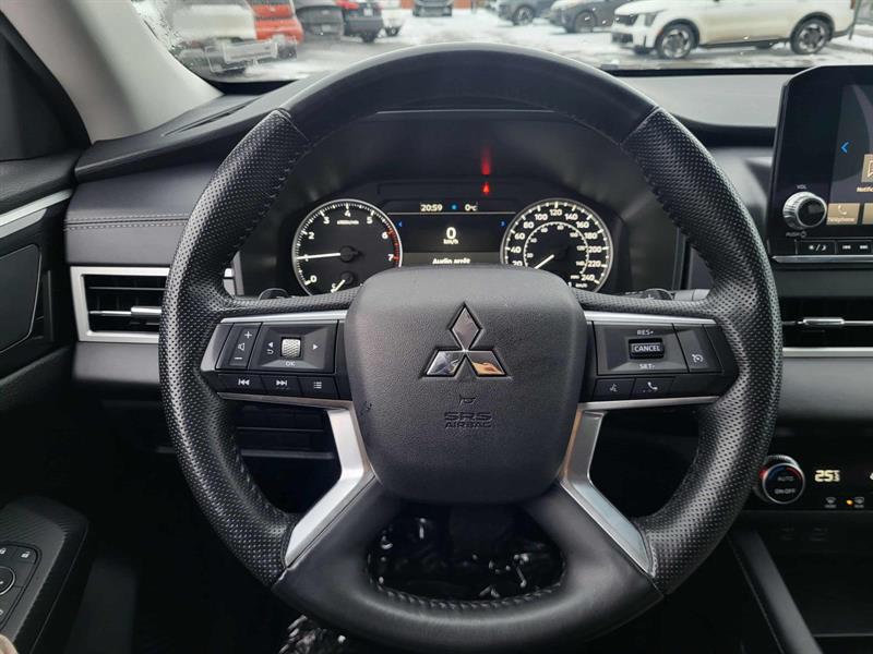 mitsubishi Outlander 2024 - 7