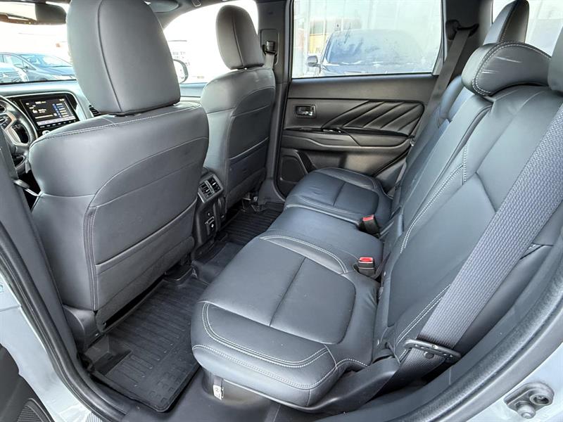 mitsubishi Outlander rechargeable 2020 - 11