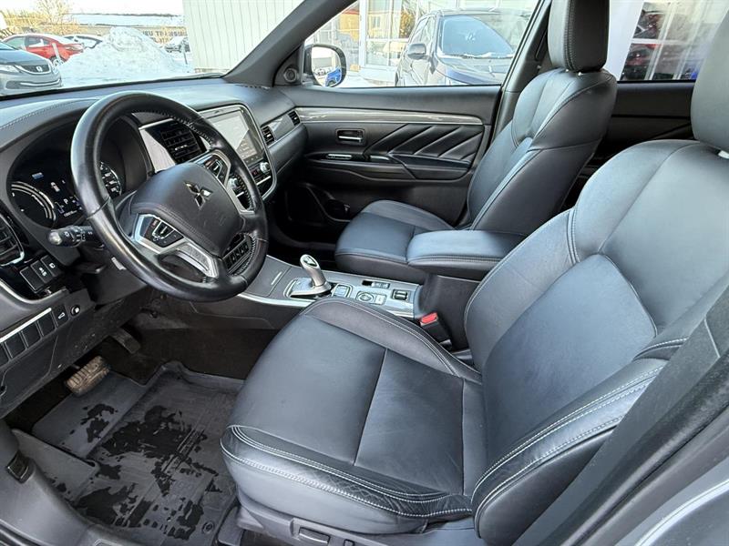 mitsubishi Outlander rechargeable 2020 - 12