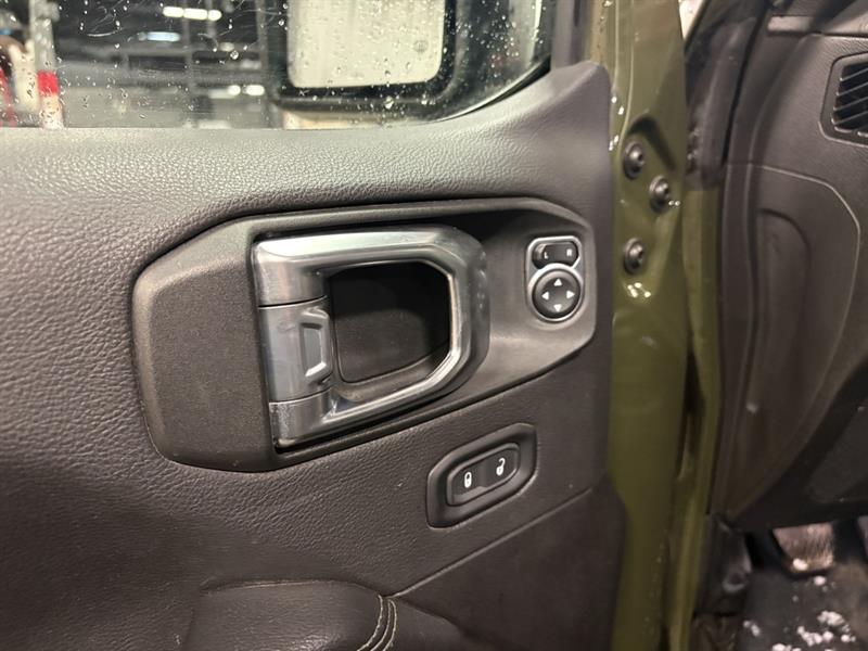 jeep Wrangler 2022 - 16