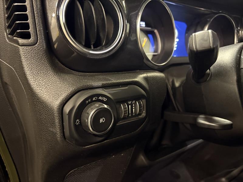 jeep Wrangler 2022 - 17