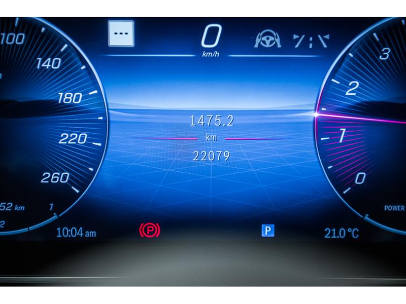 mercedes-benz C300 2023 - 17