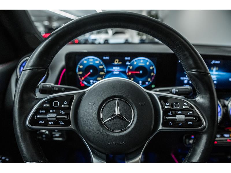 mercedes-benz GLB250 2023 - 15