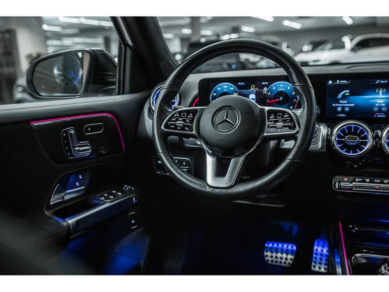 mercedes-benz GLB250 2023 - 27