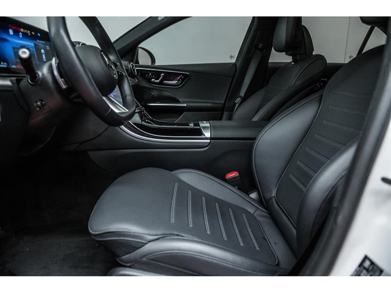 mercedes-benz C300 2024 - 13