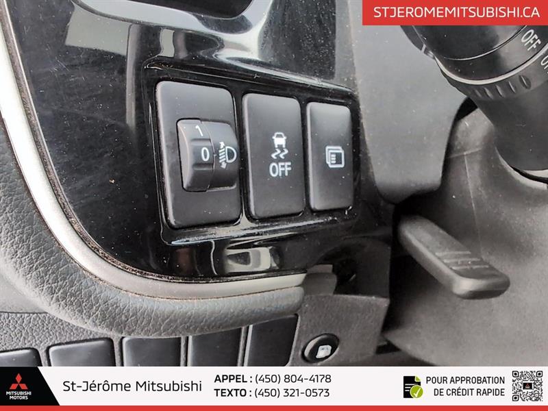 mitsubishi Outlander rechargeable 2018 - 10