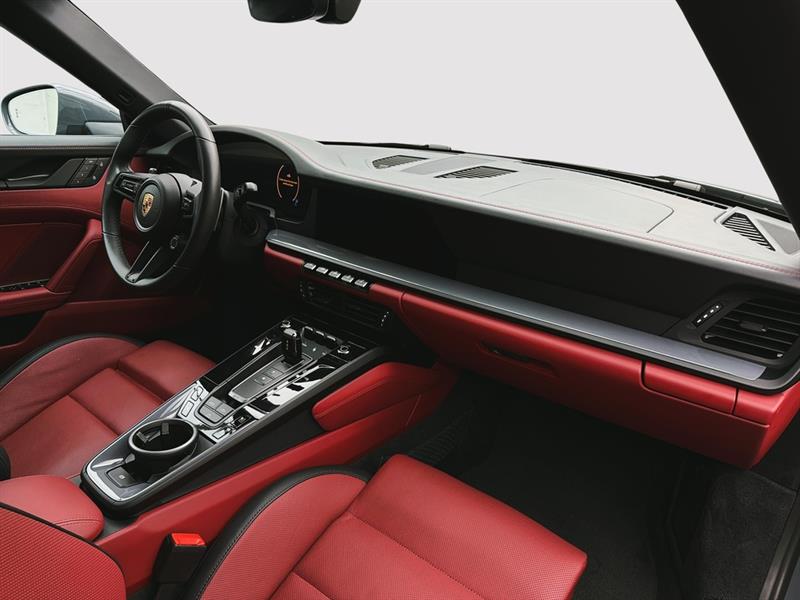 porsche 911 2025 - 28