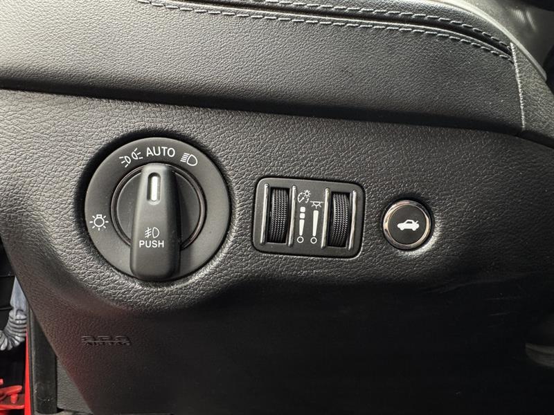 dodge Charger 2022 - 19