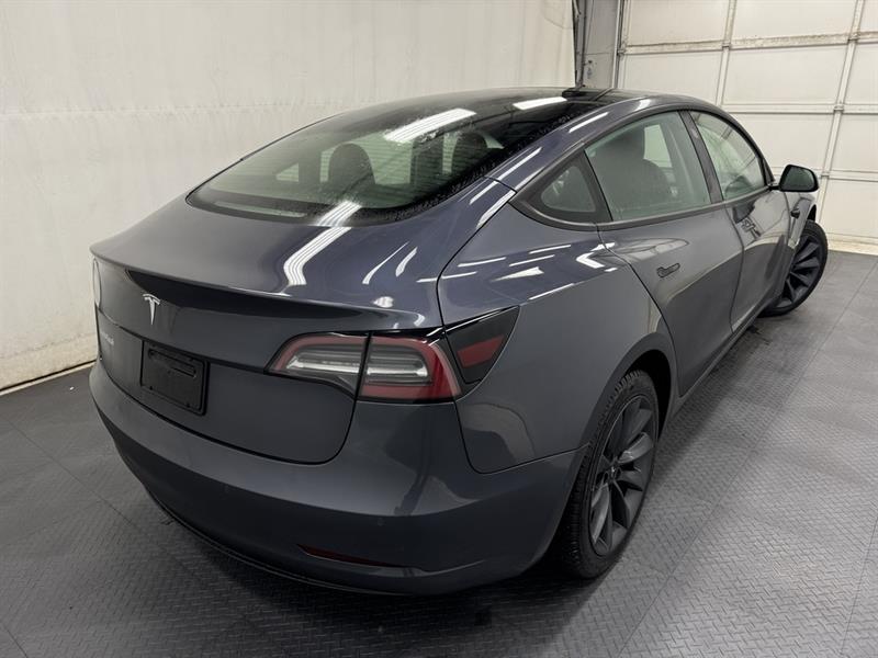 tesla Model 3 2022 - 9