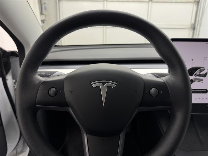 tesla Model 3 2022 - 19