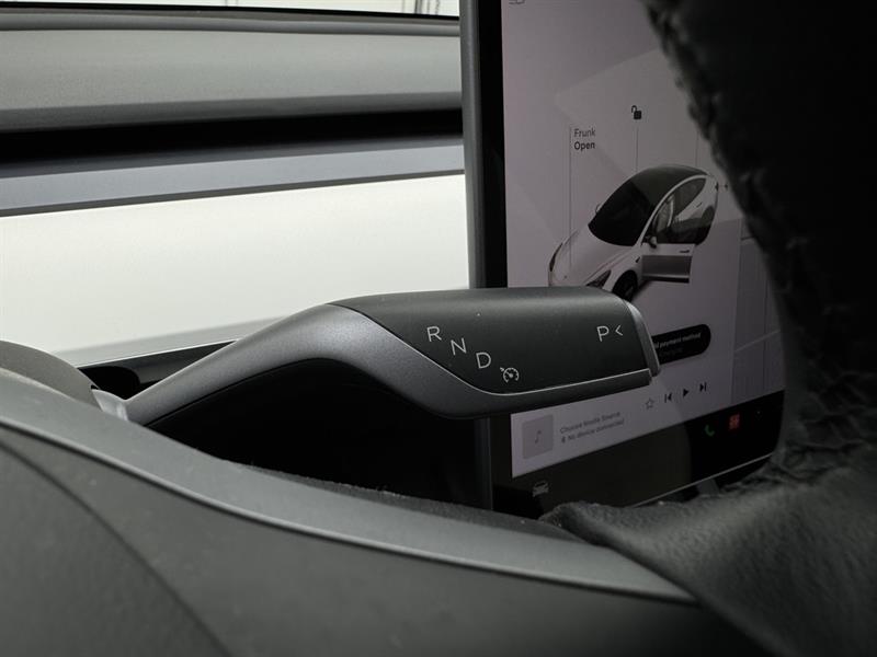 tesla Model 3 2022 - 24