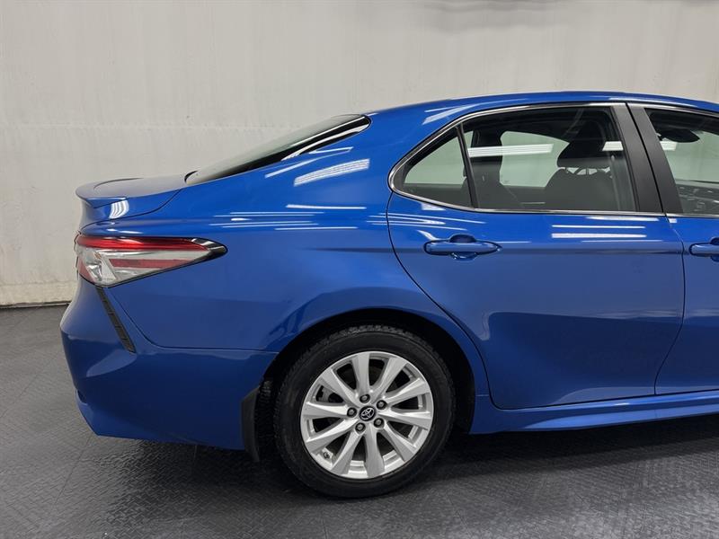 toyota Camry 2018 - 11