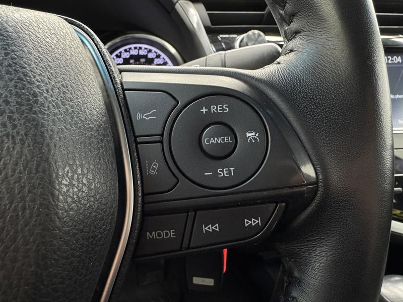 toyota Camry 2018 - 24