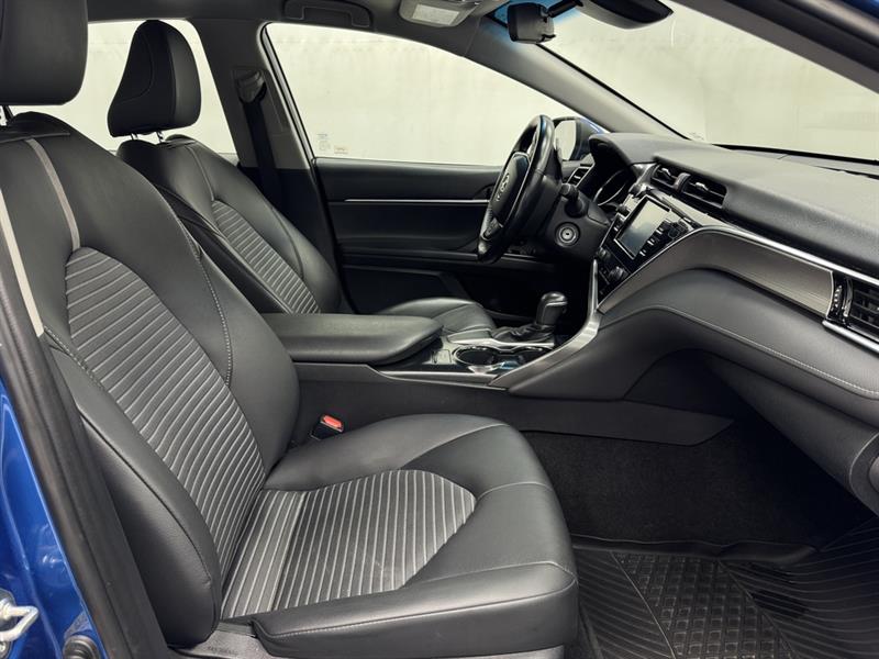 toyota Camry 2018 - 32