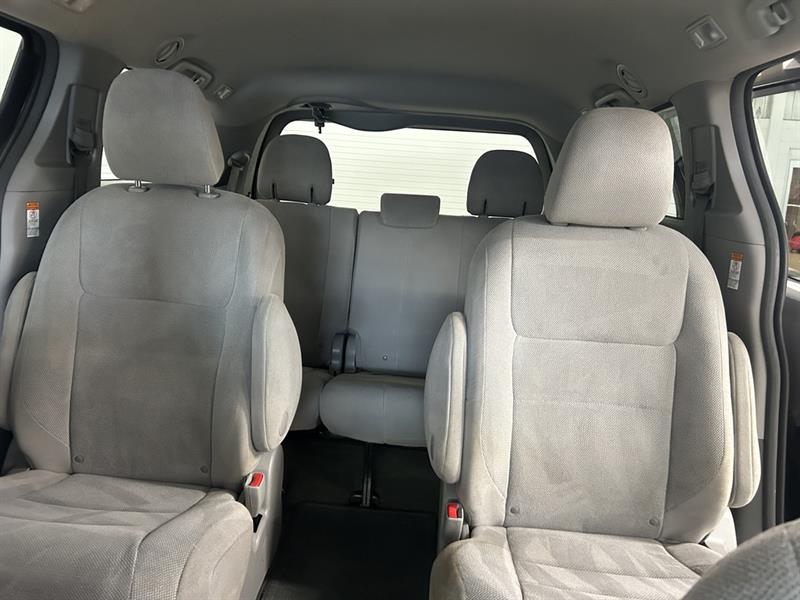 toyota Sienna 2015 - 14