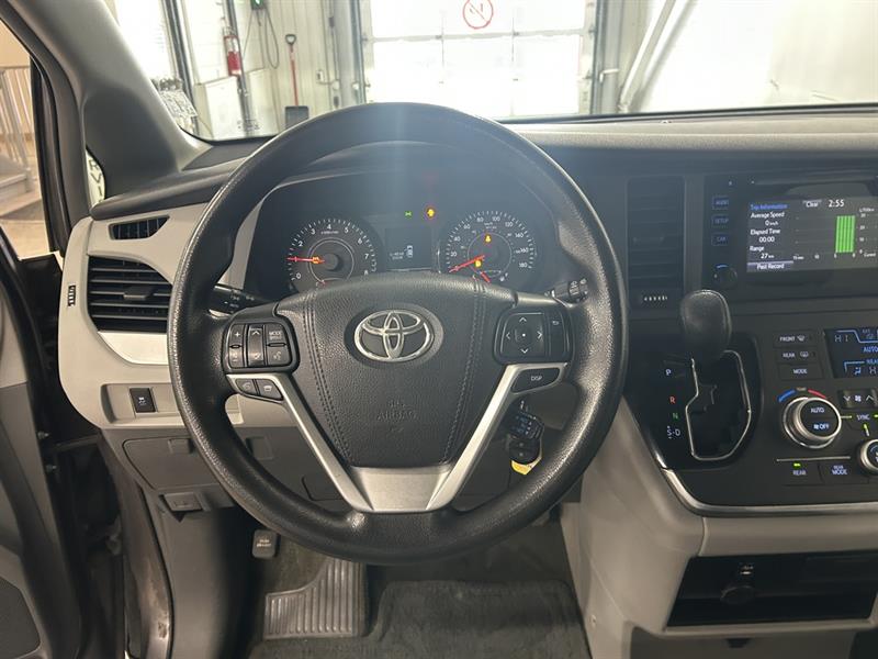 toyota Sienna 2015 - 18