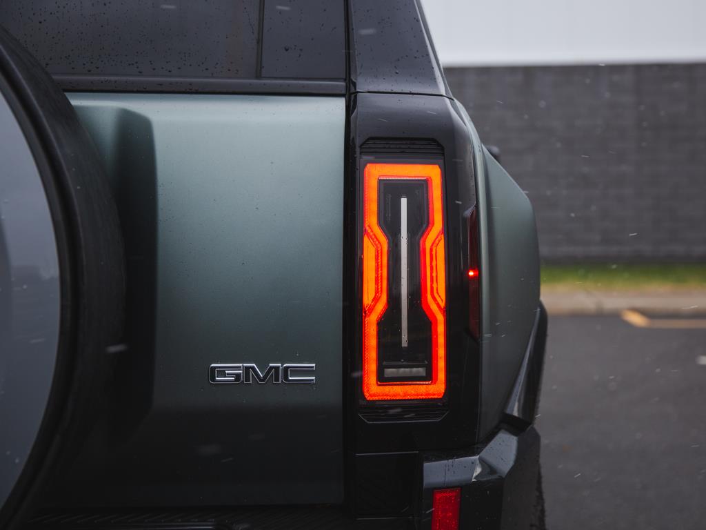 gmc GMC Hummer SUV e4WD 2024 - 15