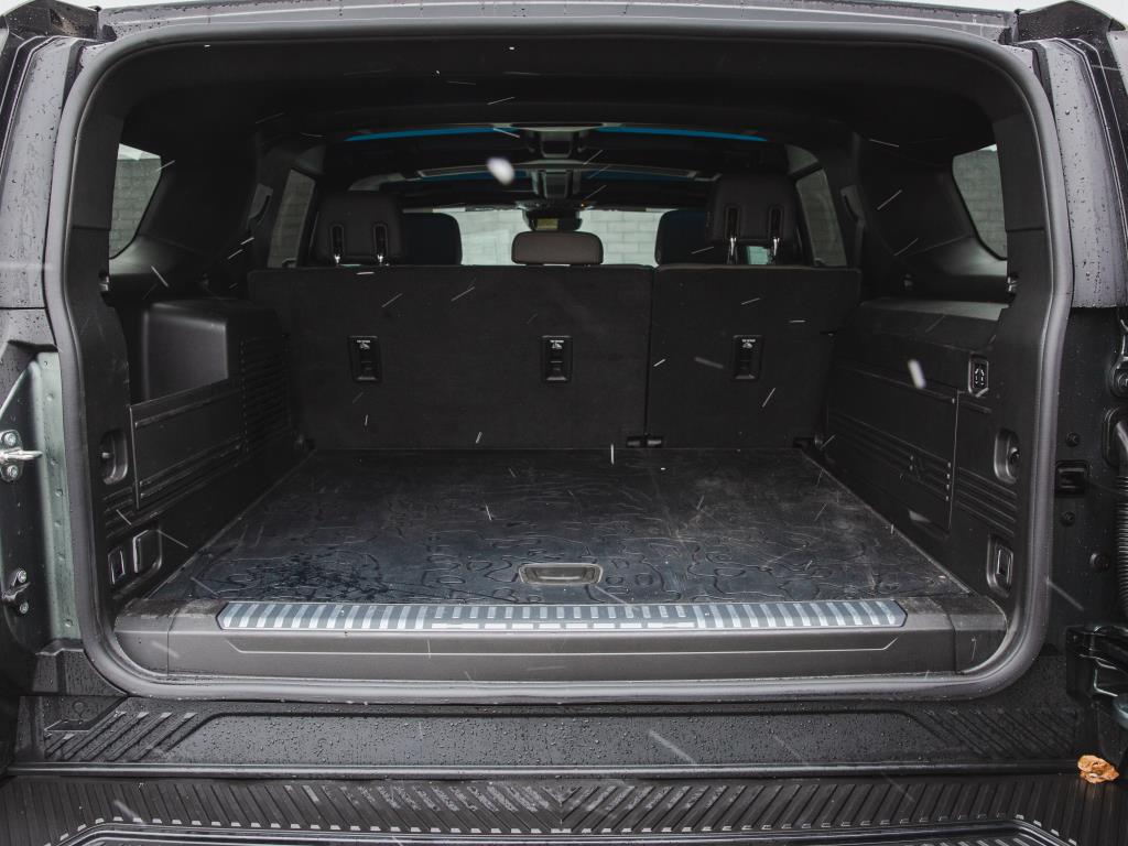 gmc GMC Hummer SUV e4WD 2024 - 17