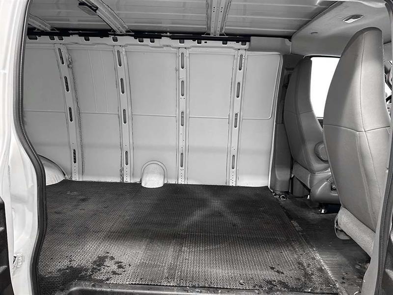 gmc Savana Van 2023 - 16