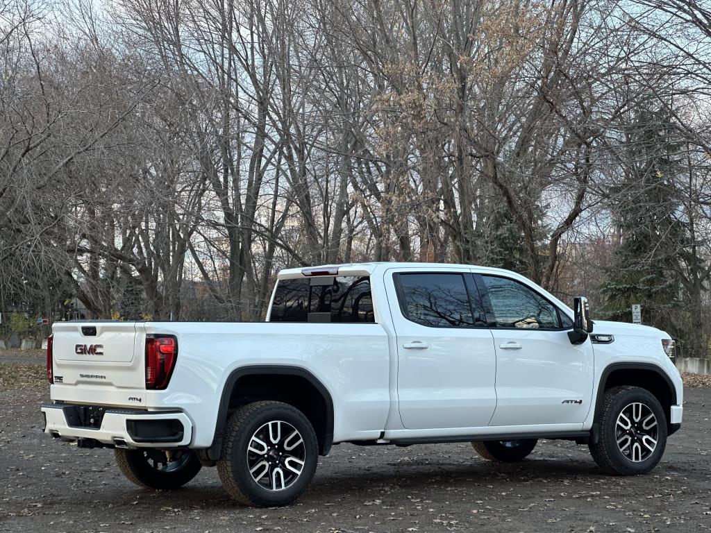 gmc SIERRA 1500 4WD CREW CAB PICKUP 2025 - 4