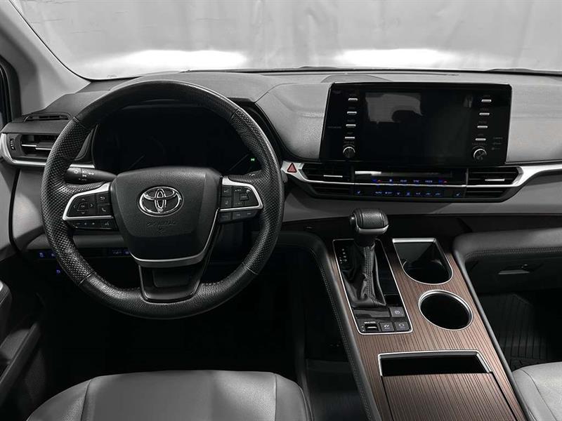 toyota Sienna 2024 - 25