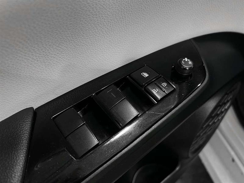 toyota Prius Prime 2021 - 13