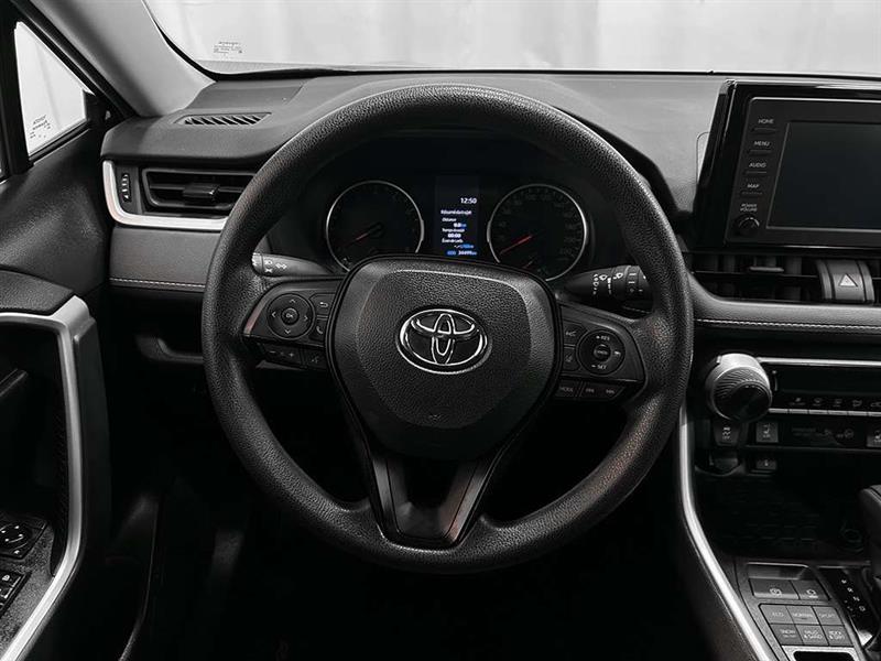 toyota RAV4 2022 - 16