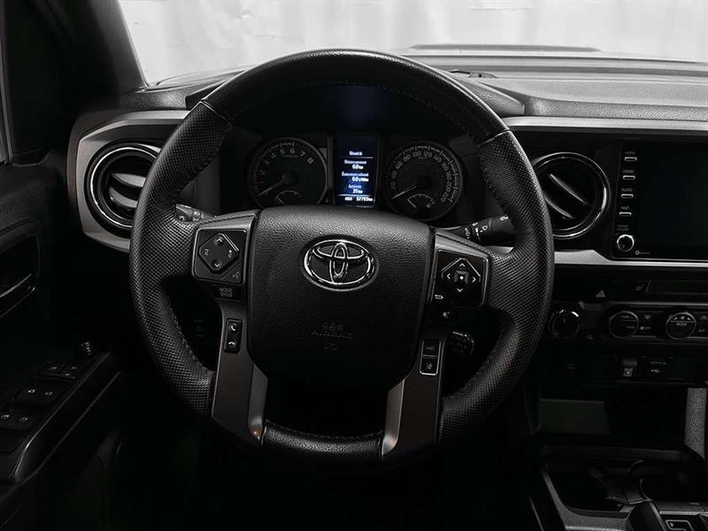 toyota Tacoma 2022 - 17