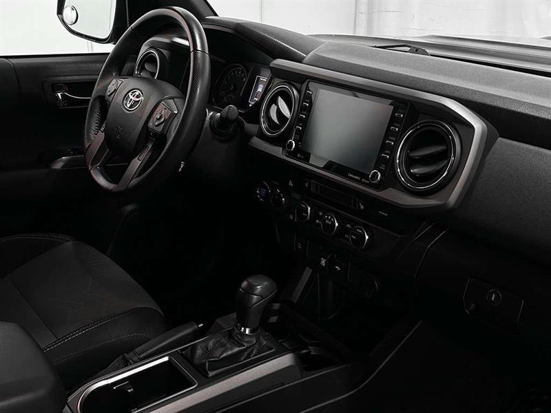 toyota Tacoma 2022 - 29