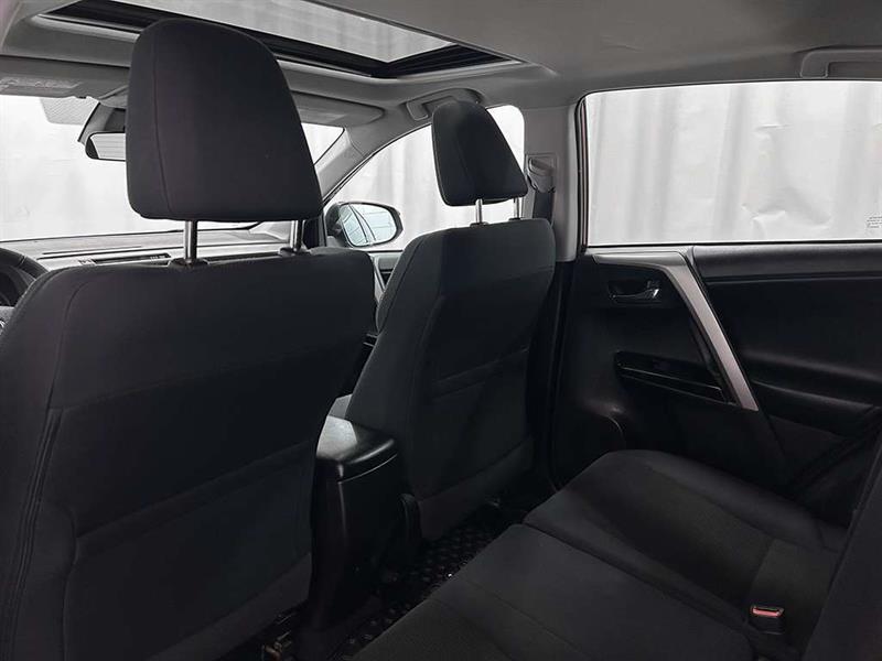 toyota RAV4 2018 - 23