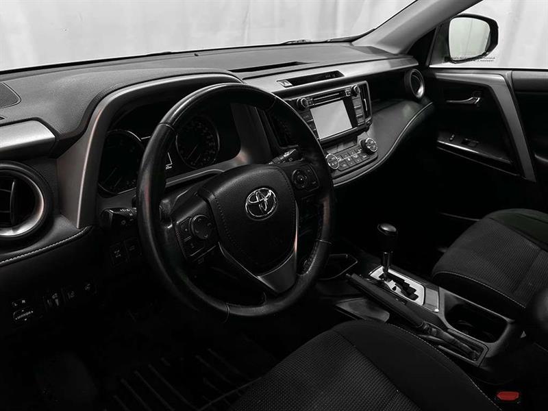 toyota RAV4 2018 - 10