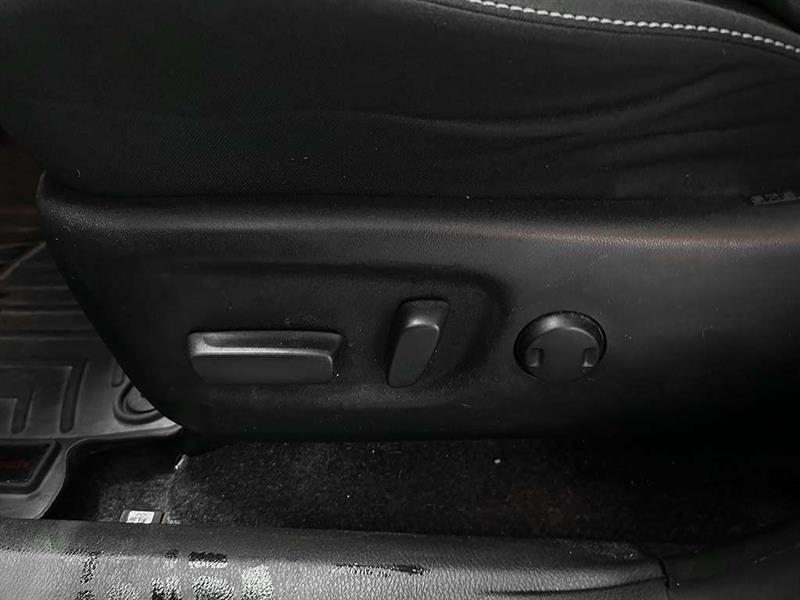 toyota RAV4 2018 - 12