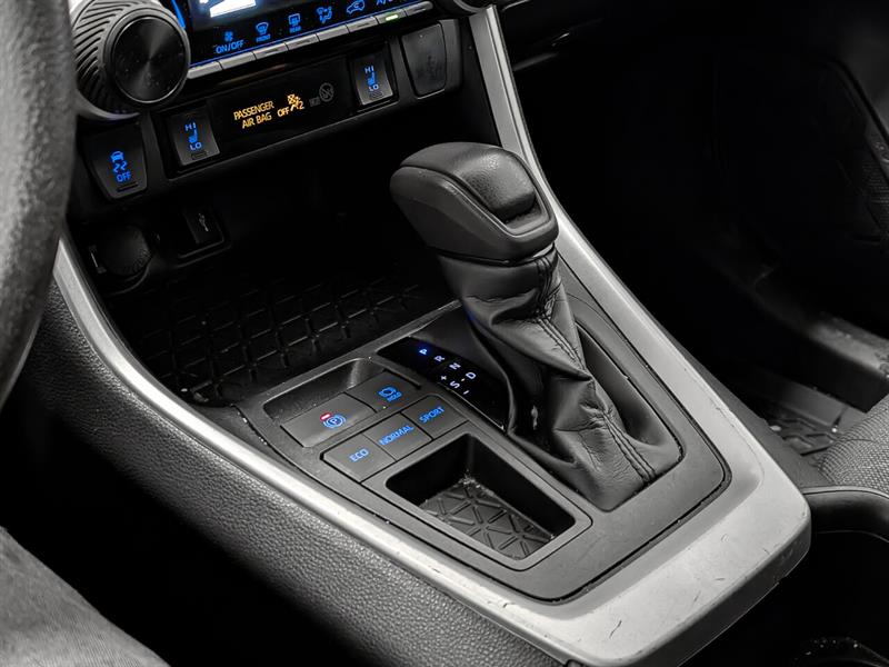 toyota RAV4 2022 - 12