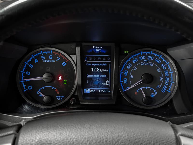 toyota Tacoma 2022 - 14