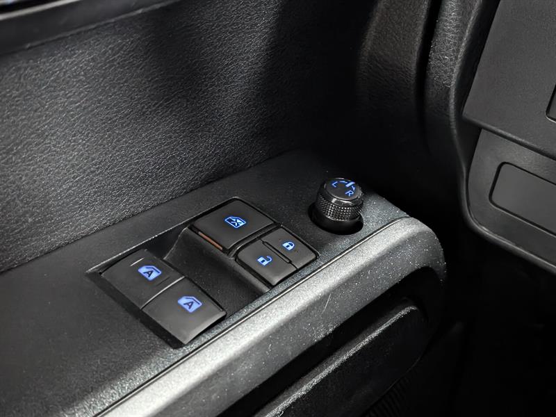 toyota Tacoma 2022 - 16