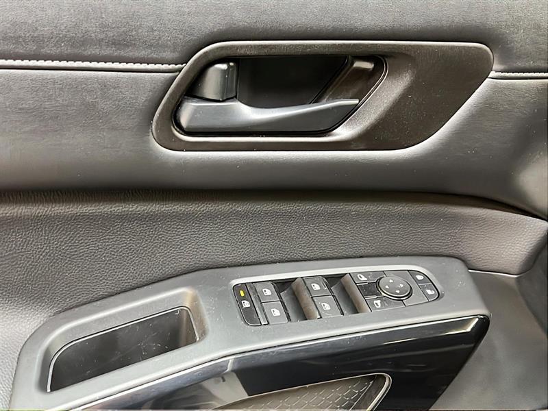 nissan Pathfinder 2024 - 25