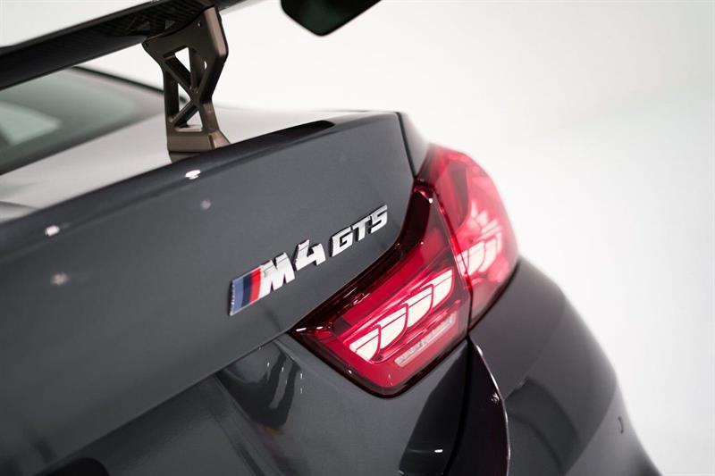 bmw M4 GTS 2016 - 31