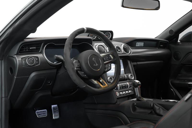 ford Mustang 2020 - 17