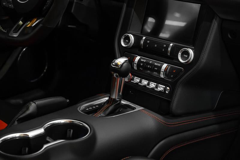 ford Mustang 2020 - 19