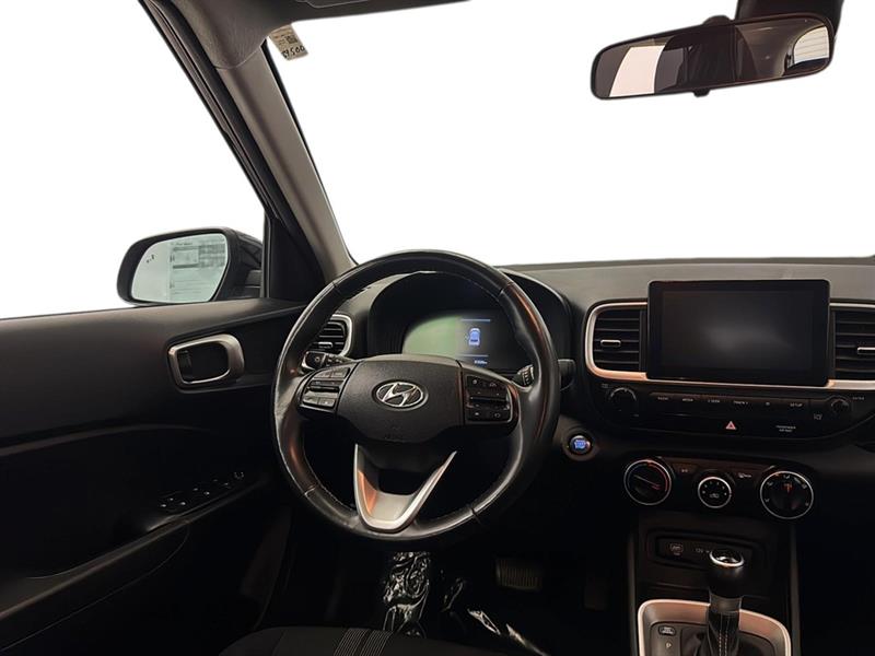 hyundai Venue 2023 - 21