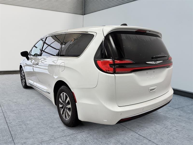 chrysler Pacifica 2023 - 5